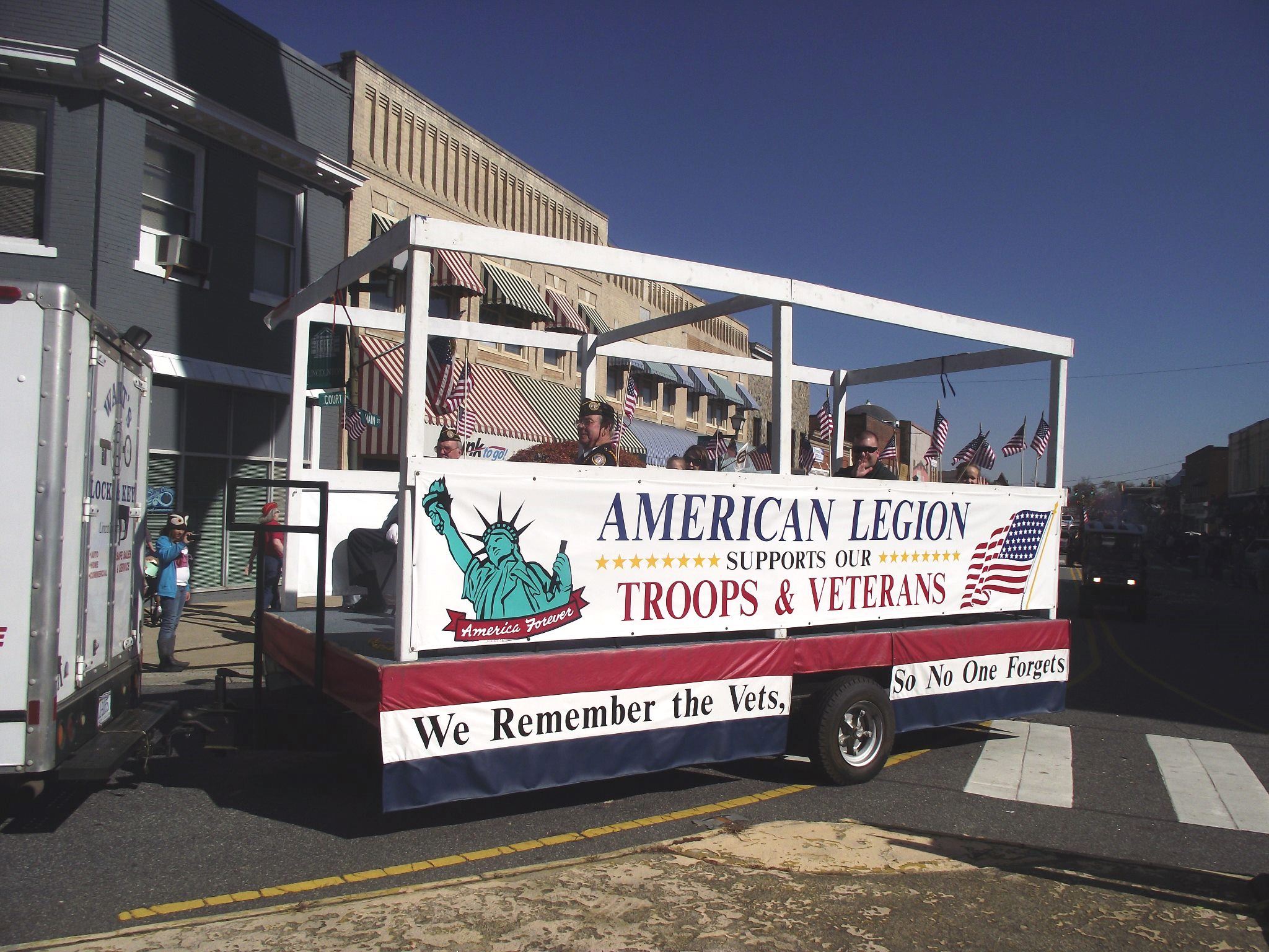 51707_380658432013467_506785089_o