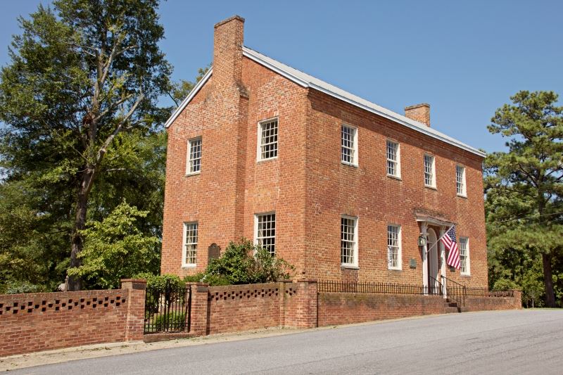Pleasant Retreat Academy and Memorial Hall (1817 to 1820)